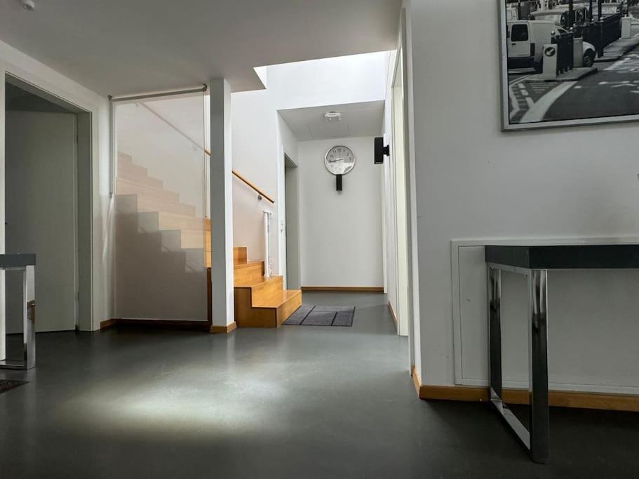 6 Zimmer Maisonette-Penthouse Pool Dachterrasse Luxus Munich Exterior photo